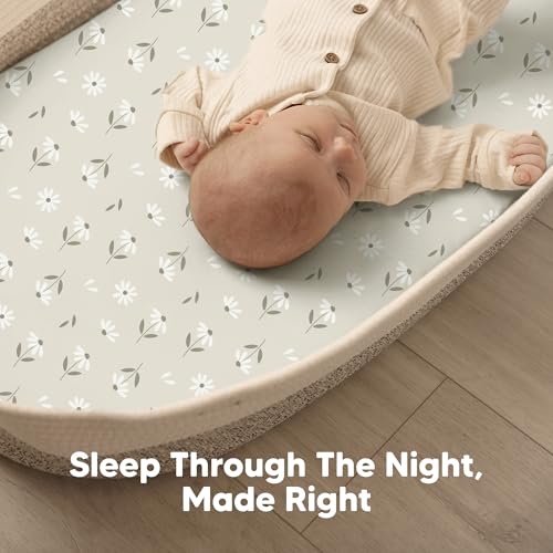 Image of 2-Pack Baby Bassinet Sheets Girl, Boy, 33x17 Bedside Sheets (Daisies) | Viscose Derived from Bamboo, Universal Fitted Bassinet Sheet, Compatible with Halo Bassinest Sleeper, Baby Delight, Graco