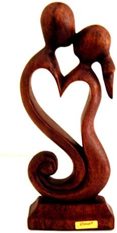 OMA Wooden Hand Crafted Romantic Love Statue Eternal Love Kiss Figurine Home Decor Gift