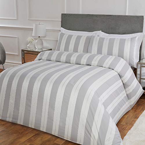 Sleepdown Glitz Stripe Luxury Lurex Jacquard White Silver Easy Care Soft Cosy Duvet Cover Quilt Bedding Set with Pillowcases - King (220cm x 230cm), 5056242757498