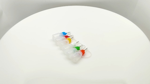 2 Bottiglie da 60 Ml con Dispenser ESD per Solventi In Plastica, Ago A