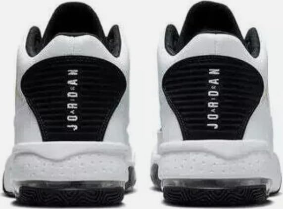 Nike Men's Basketball Shoe4