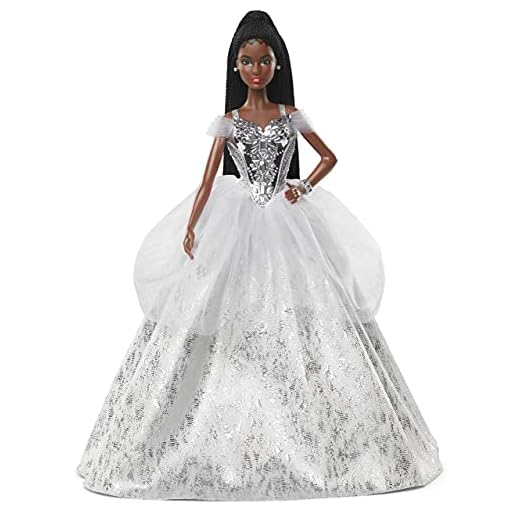 Barbie Signature 2021 högtid Barbie docka (12 tum, brunett flätat hår) i silverklänning, med dockställ och äkthetsbevis, present till 6-åringar och uppåt