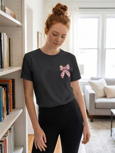 Image of Bow Leopard Shirt for Women Cheetah T-Shirts for Women Bow Graphic Tees Short Sleeve Aesthetic Tee Top