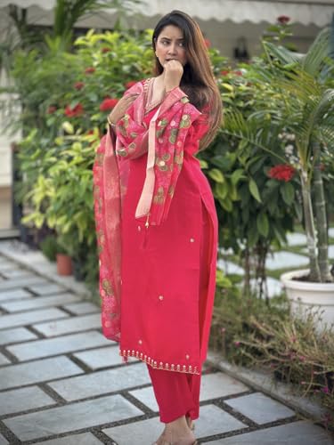 Image of VredeVogel Women's Beads Embroidered Silk Blend Kurta Pant Set with Organza Dupatta | Perfect for Festive & Casual Ethnic Kurta Set for Women