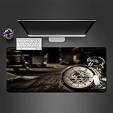 【grande tapis de souris】Un design spécial de grande taille,assez grand pour accueillir votre ordinateur,votre clavier de jeu ou d'autres objets sur la table,et assez d'espace pour que votre souris se déplace autour. Idéal pour le travail quotidien et les jeux.