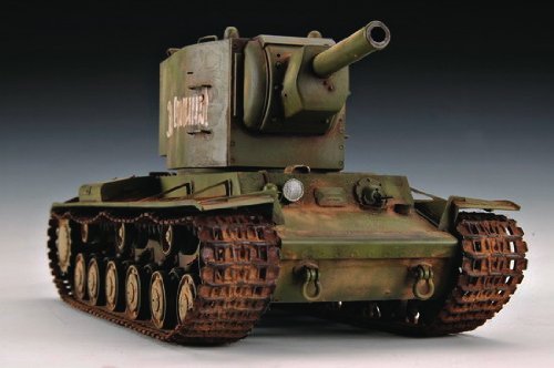 Amazon | トランペッター 1/35 ソビエト KV-2重戦車 プラモデル