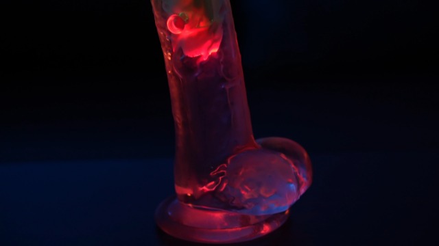wireless clit vibrator Clear Dildos, Transparent & Suction Cup Dildos main image 0