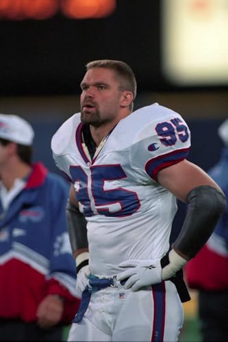 Bryce Paup, the 4x Pro Bowler and 1995's Defensive Player of the Year brings the POP to this episode of The Approach Shot