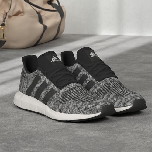 adidas Men's Swift Run Gymnastics Shoes2