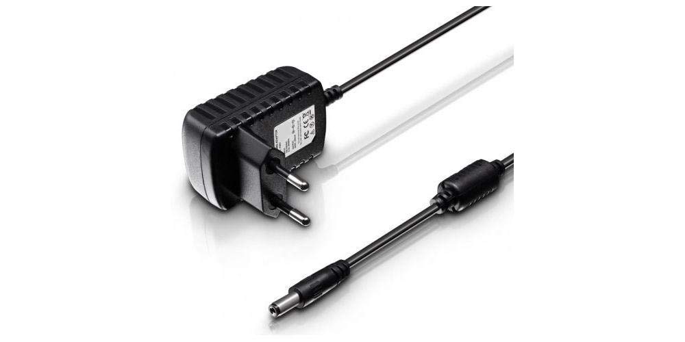 Banano Power Boss Alimentador Pedal Guitarra Boss 9V.