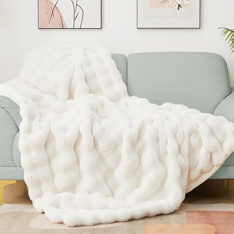 Latepis Luxury Faux Fur Throw Blanket Fuzzy for Couch Soft Thick Blanket for Bed Sofa Cute Plush Fuzzy Warm Blanket for All Seasons Ideal Gifts Luxury Throw Blanket Beige 50x60 Inch, 860gsm Cover