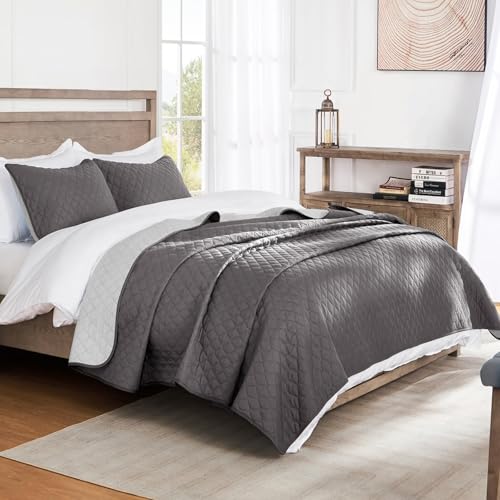 Exclusivo Mezcla Reversible King Size Quilt Bedding Set with Pillow Shams, Lightweight Quilts King Size, Soft Bedspreads Bed Coverlets for All Seasons - (Grey, 104"x96")