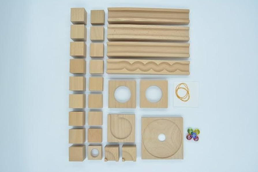 Amazon.co.jp: ビー玉転がし 積み木 日本製 小さな大工さん 国産