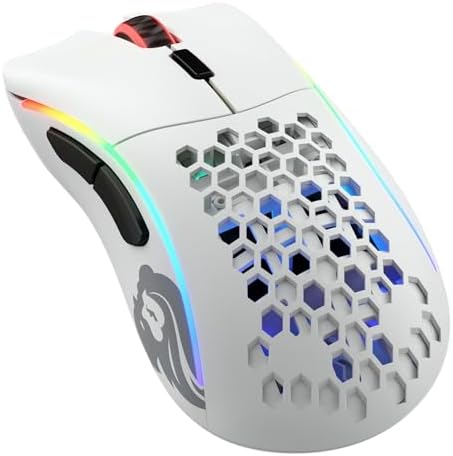 GLORIOUS Gaming Model D- (Små) Wireless – gamingmus, superlätt, 67 g, honungskakedesign, RGB, ergonomisk, laggfri 2,4 GHz-anslutning, upp Till 71 timmars batteritid – Matt VIT