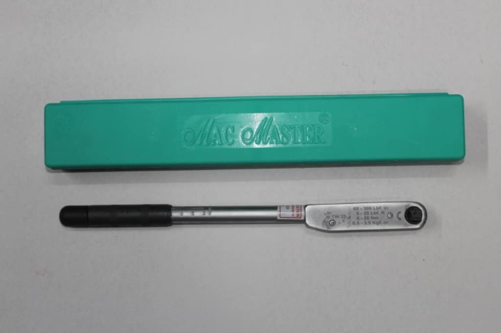 Mac Master Torque Wrench STD, 0314 NM, 3/8 Inches Amazon.in Home