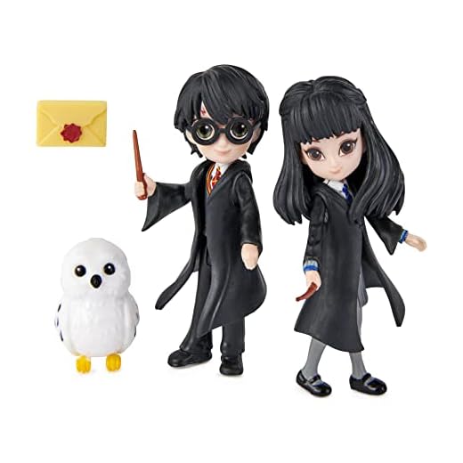 HARRY POTTER - PACK AMITIÉ MAGICAL MINIS HARRY & CHO WIZARDING WORLD - Coffret Amitié 2 Figurines Poupées Articulées Harry et Cho 8 cm Avec Accessoires - 6061832 - Jouet Enfant 5 ans et +