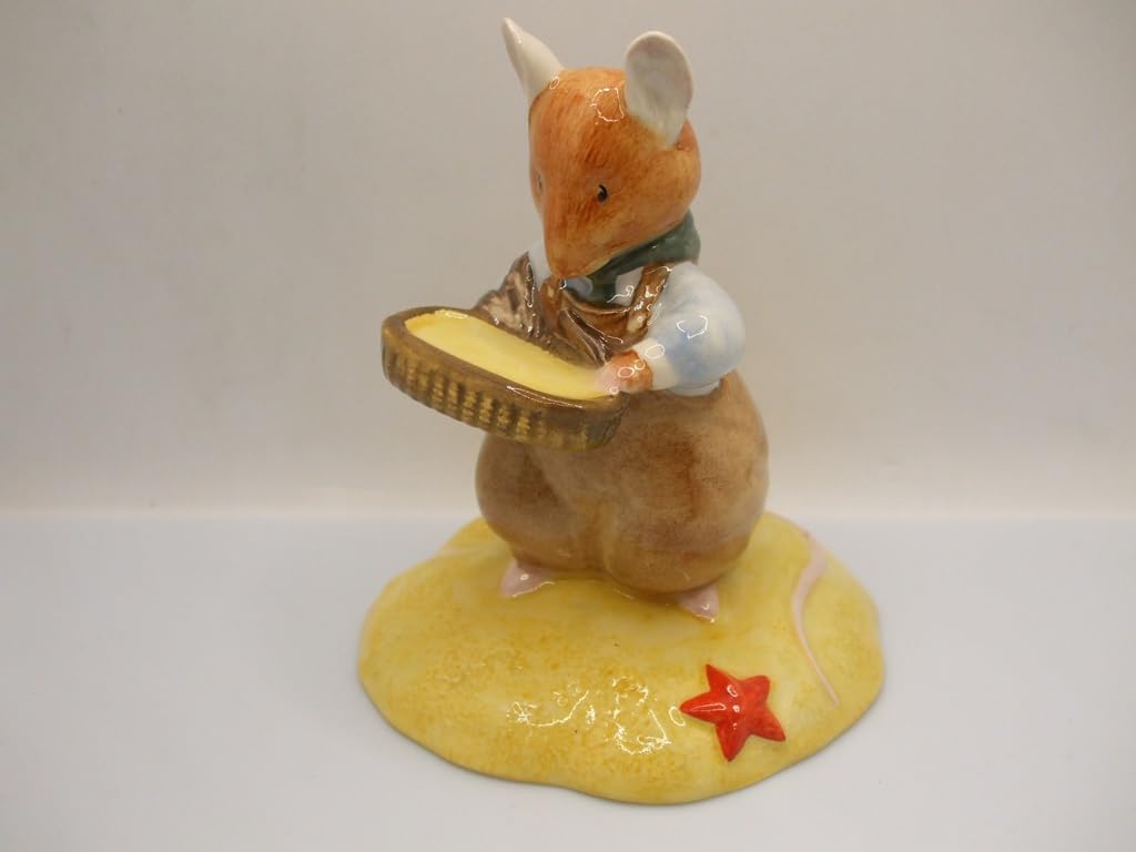 Royal Doulton Brambly Hedge Mr Saltapple Collectible Figurine DBH39 Made In England