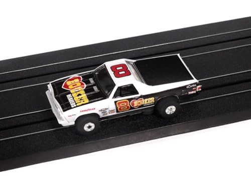 1969 Chevy El Camino Slot Car (Black & White) Auto World miniatura 2