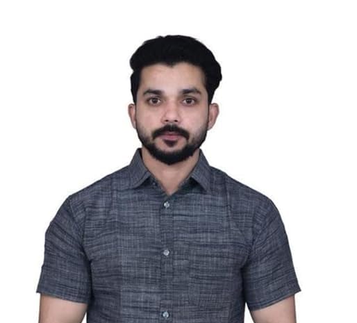 Image of Men's Cotton Blend Half Sleeves Solid Casual Shirts