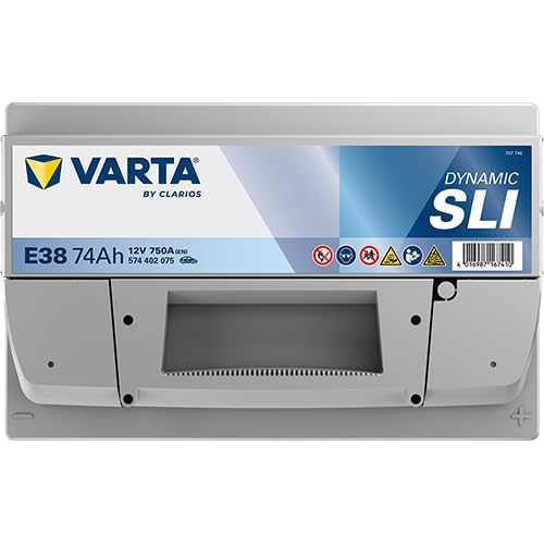 Nahaufnahme der VARTA E38 Pole und Befestigungspunkte DIN LB3 - Detailansicht von VARTA 74Ah 750A Silver Dynamic E38 Test...