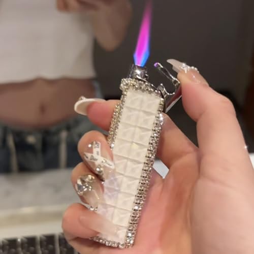 Encendedor de butano con sofisticada llama rosa y cuerpo transparente visible 3