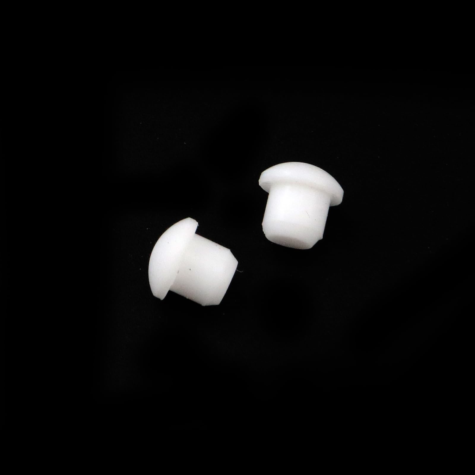 Runde Kunststoff-Lochstopfen, 4,5 mm Durchmesser, ideal für Paneelanwendungen, weiße Oberfläche, 20 Stück, einfache Installation, langlebig und vielseitig für verschiedene Anwendungen