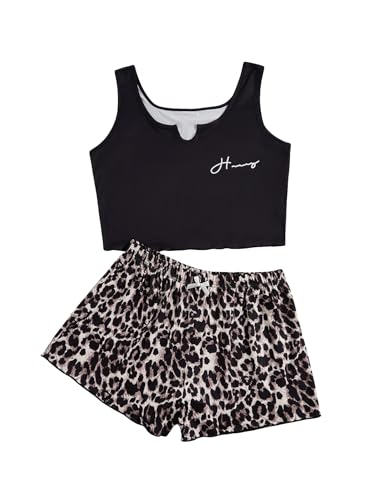 Image of WDIRARA Women's Plus Size Skull Pajama Set Goth Cute Shorts Sleepwear