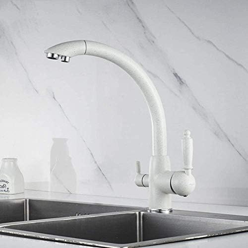 Robinet de cuisine avec traitement de l'eau chaude et froide