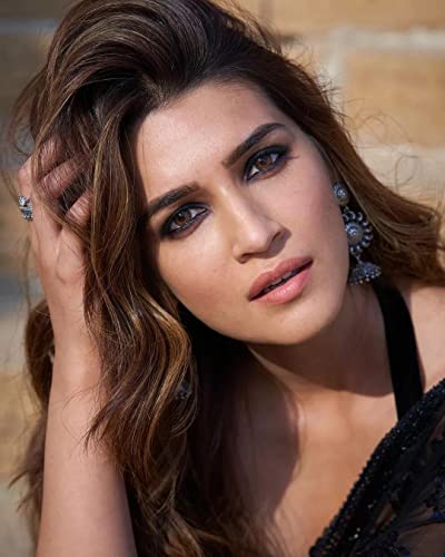 Image of Sidhidata Women's Sequence Work Georgette Saree With Blouse Piece (Kriti Sanon Sequence)