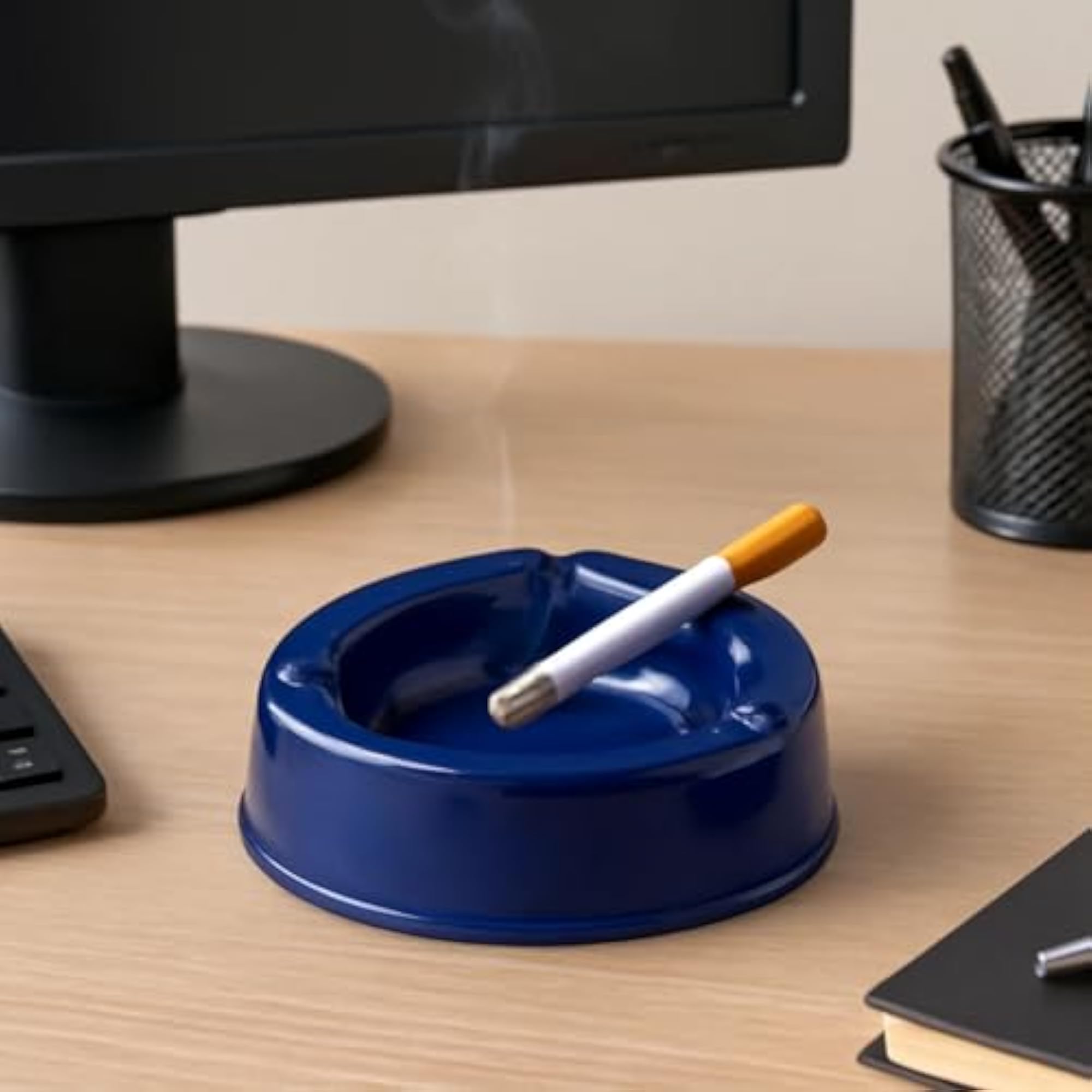 Plastic Heavy-Duty Smokeless Ashtray with 3 Slots