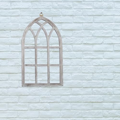 Ventana arqueada de madera vintage para transformar paredes interiores 7