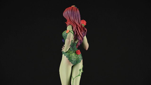 DC Direct - 1:8 Scale Resin Poison Ivy By J. Scott Campbell (DC