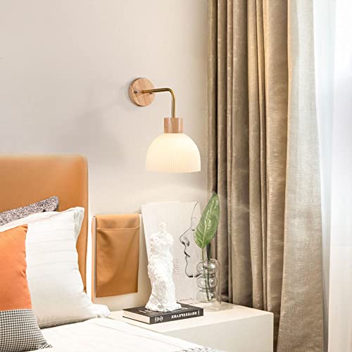 Lámpara de pared de cabecera elegante que soluciona la falta de espacio y deslumbramiento 6
