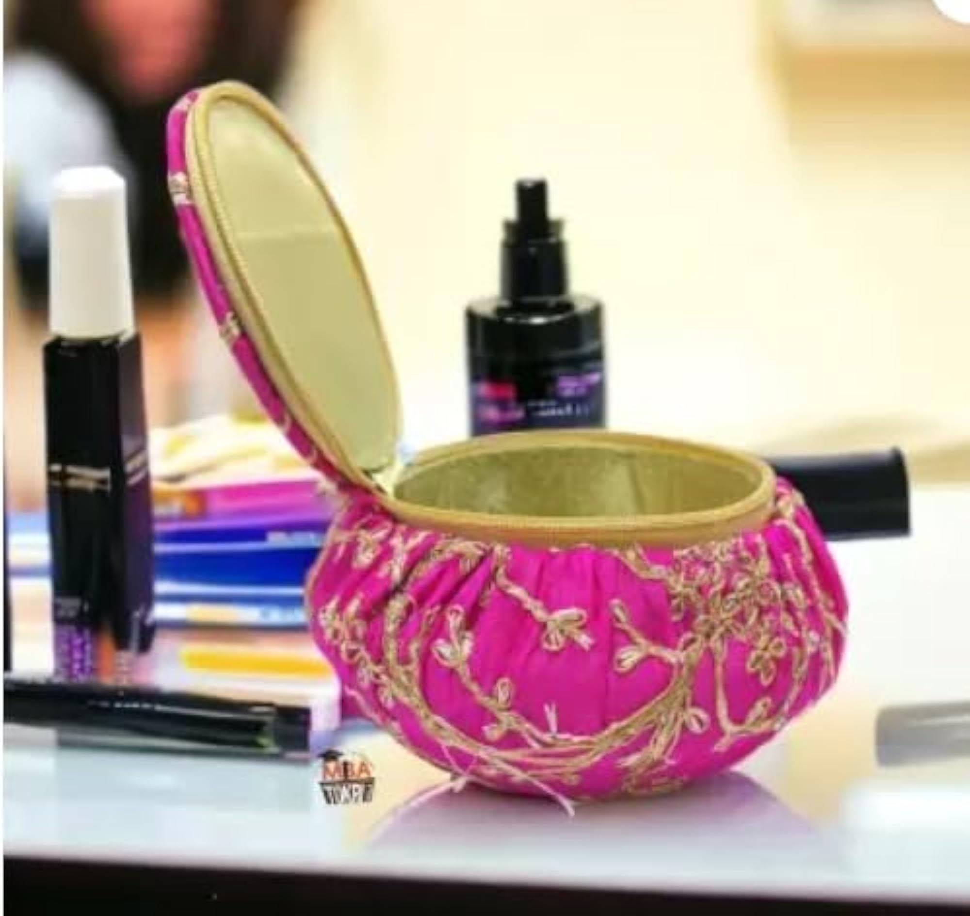 Jewellery Bangle Box with Embroidery Matki Design