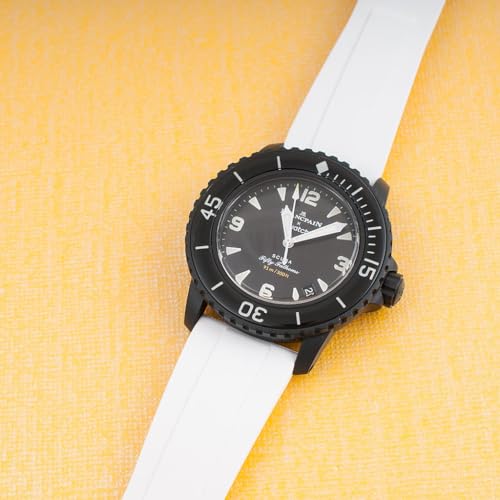 Image of StrapHabit Quick Release Deployant Rubber Watch Strap For Large and Small Wrists - Women and Men - Band FKM Deployment 19mm, 20mm, 21mm, 22mm