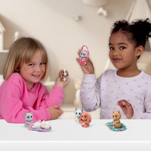 BABY PAWS, TINY Collectible Pet Figures, die ihre Augen schließen und eine Tragetasche enthalten. Kinder ab 3 Jahren und älter