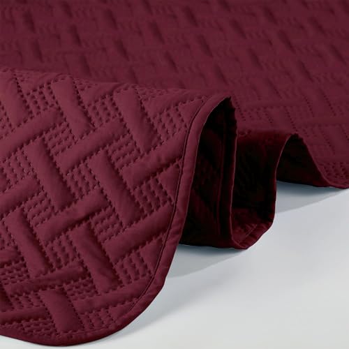 Image of Story@Home Quilted Bed Cover King Size Bed | 400 TC Bedspread | Quilted Bedsheet | Bedcover for Double Bed Cotton with 2 Pillow Cases | 250x225 CM 100% Cotton Bedsheet - Deep Maroon