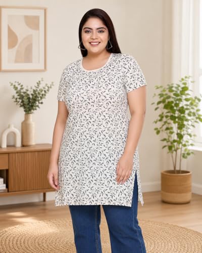 Image of In Love Women's All-Over Printed Cotton Plus Size Longline T-Shirt with Pockets