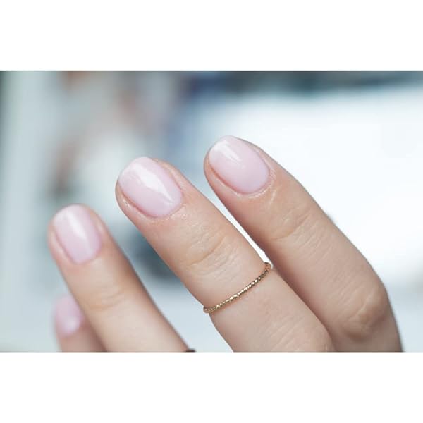Semilac Smalto base coat e gel UV di lunga durata, resistente alle scheggiature e facile da applicare. 002 delicato colore francese UV smalto per unghie perfetto per manicure o pedicure.