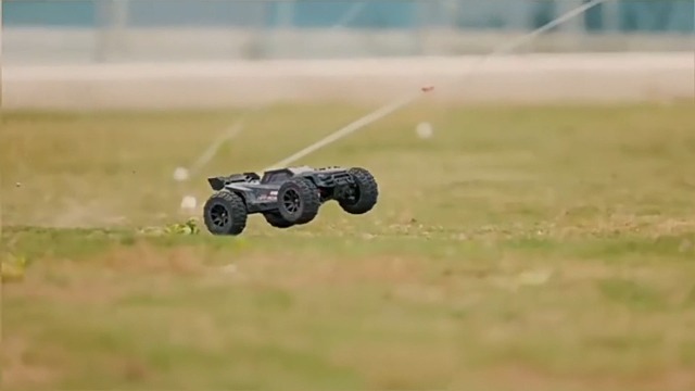 Amazon.co.jp: MJXRC 14210 1/14オフロード高速ラジコンカー