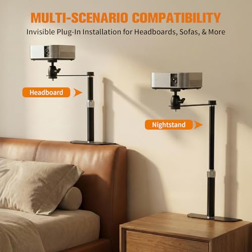 Beamer Ständer für Bett & Sofa, Projektorhalterung ohne Bohren – 360° Drehbarer Beamer Halterung Wand/Nachttisch, Stabil Stahl Beamer Wandhalterung für Schlafzimmer & Wohnzimmer (23.5–37.5 cm)