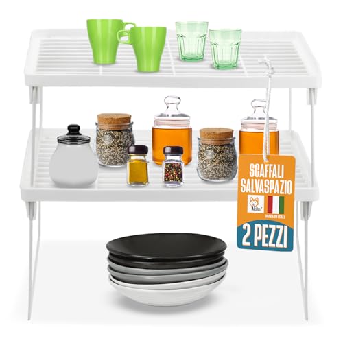 AKITAInk Scaffale Portaspezie, Set di 2 Scaffali Impilabili, Versatili e Robusti con gambe reclinabili - Organizzatori da Cucina Espandibili, Scaffale da Cucina Impilabile, Plastica e Metallo, Bianco