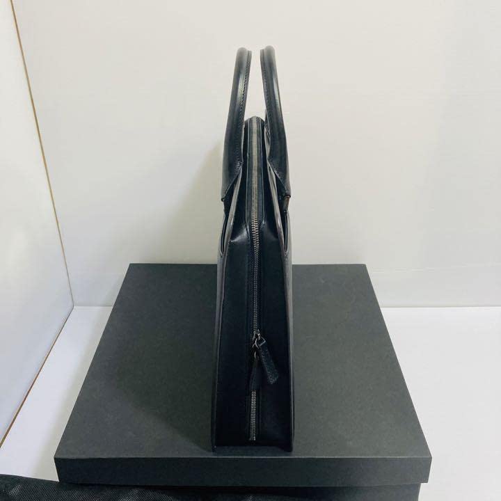 美品 FUJITAKA ディアマン レザー ビジネスバッグ A4可 黒×紺 レザービジネスバッグ A4 / FUJITAKA（フジタカ）公式 / 本革