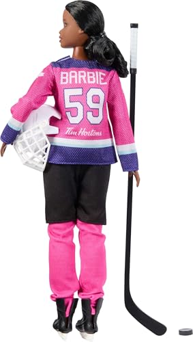 Muñeca Barbie Tim Hortons PWHL 2025 con accesorios miniatura 5