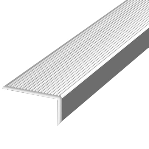 Protection antidérapante d'escalier avec ce nez de marche en alu argenté de 35 pouces
