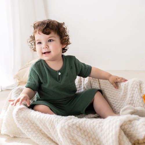 Image of Toddler Boy Short Sleeve T-Shirt Shorts Sets, 100% Cotton Boy Summer Outfits (Green, 12-18 Months)