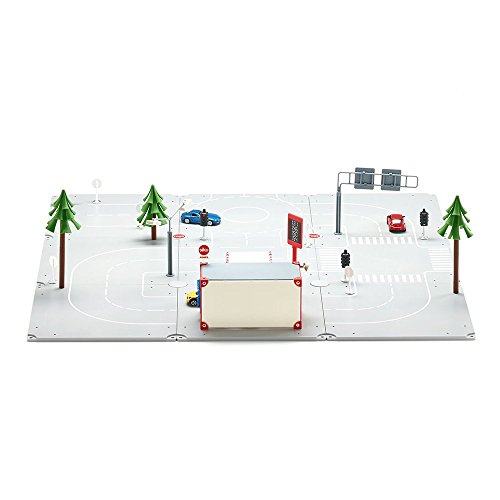 SIKU 5501, Set Stadt, 1:50, Kunststoff, Spielkombination 3 Grundplatten, 3 Spielzeugautos, Waschanlage, Straßenschildern… – Bild 6