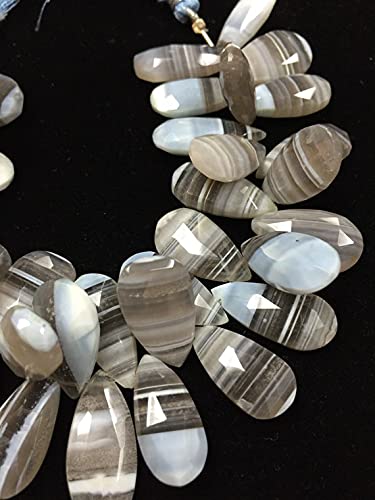 Opale africaine facettée poire 9-22mm pour bijoux haut de gamme