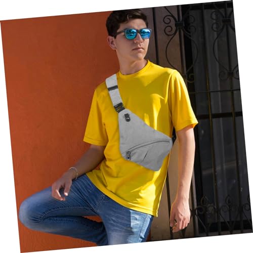 Bandolera hombre ligera ideal como bolsa de gimnasio y deporte en color gris claro 6