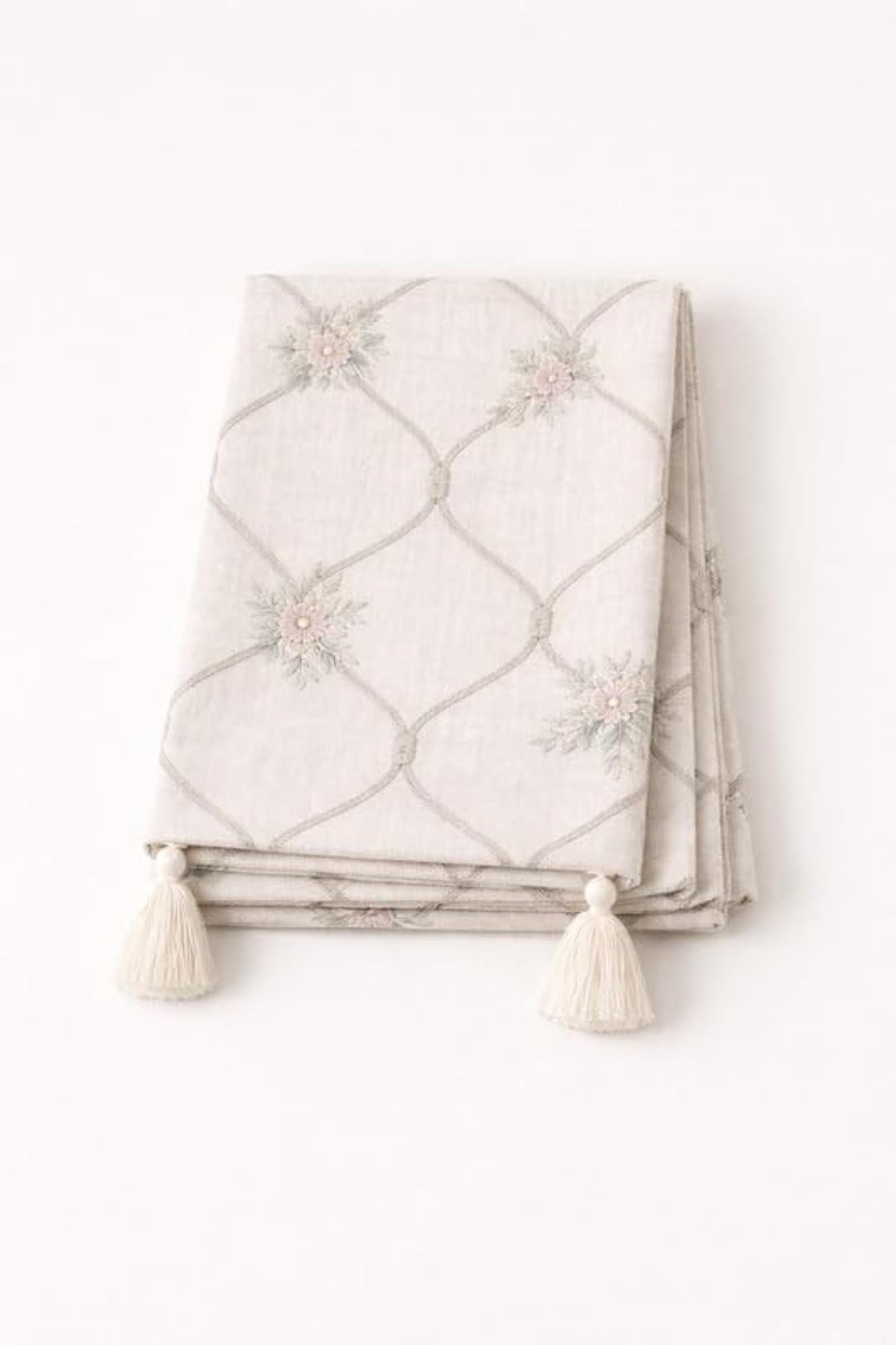 Rosebud Trellis Charm Linen Print Table Runner for Center Table
